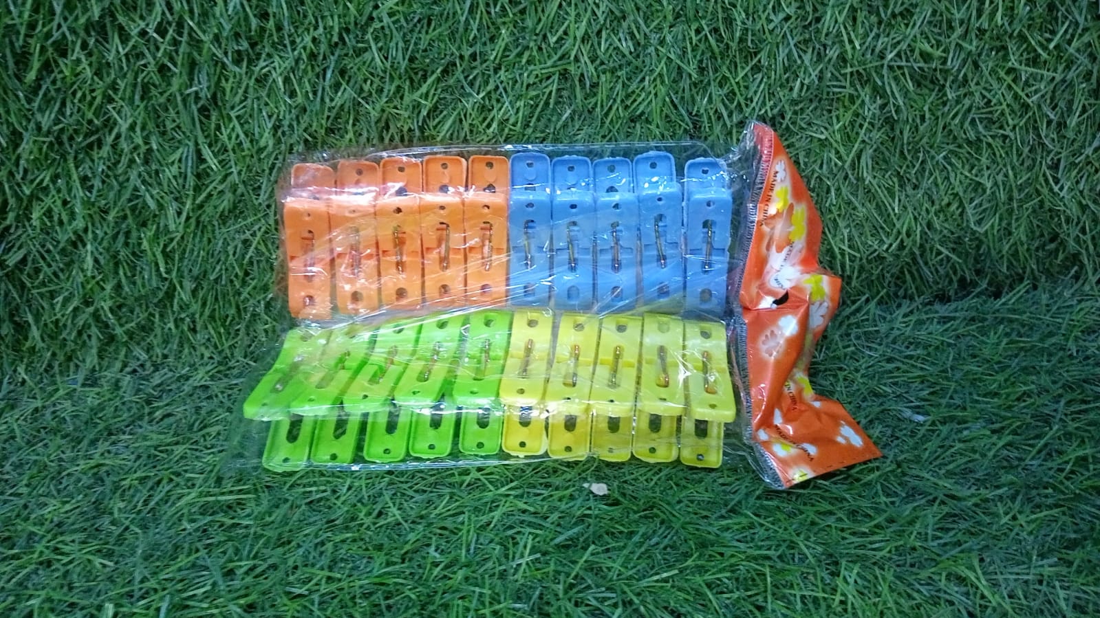 7893 Multifunction Plastic Heavy Quality Cloth Hanging Clips, Plastic Laundry Clothes Pins Set of 20 Pieces 7893 Multifunction Plastic Heavy Quality Cloth Hanging Clips, Plastic Laundry Clothes Pins Set of 20 Pieces